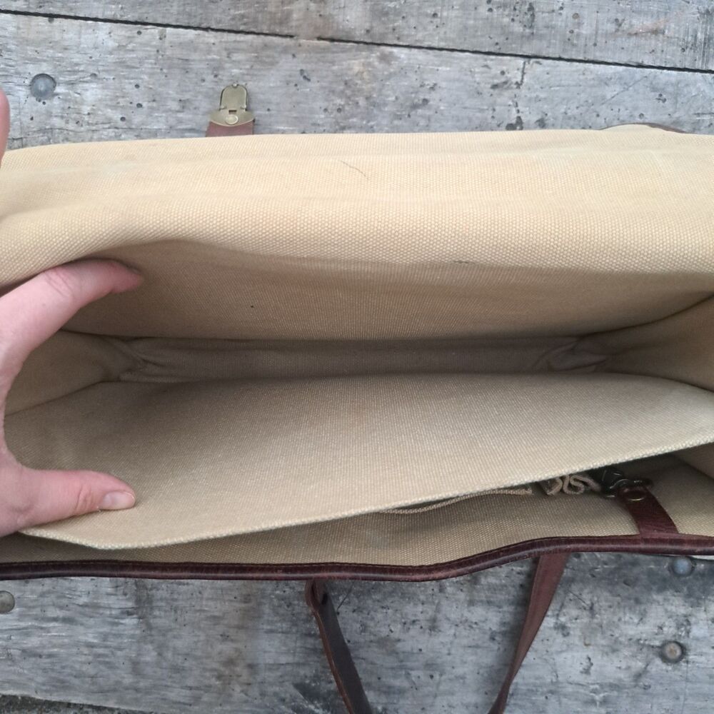 Duluth Trading Co Vintage Brown Leather Messenger Book Laptop Shoulder Bag - Picture 9 of 11